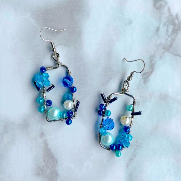 Handmade dazzling blue earrings💙 - Picture 2 of 2